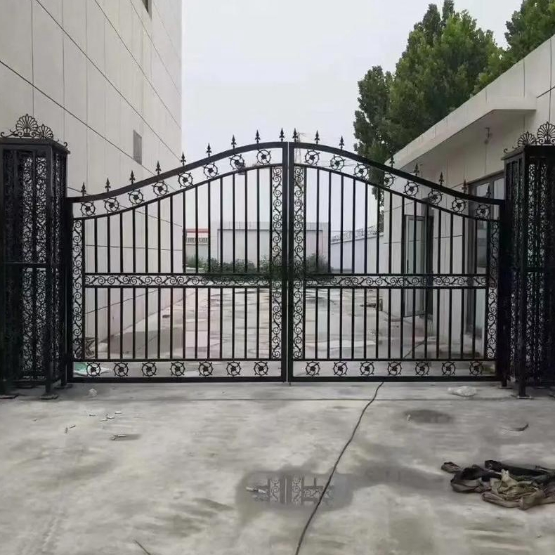 铁艺大门应该怎么安装
